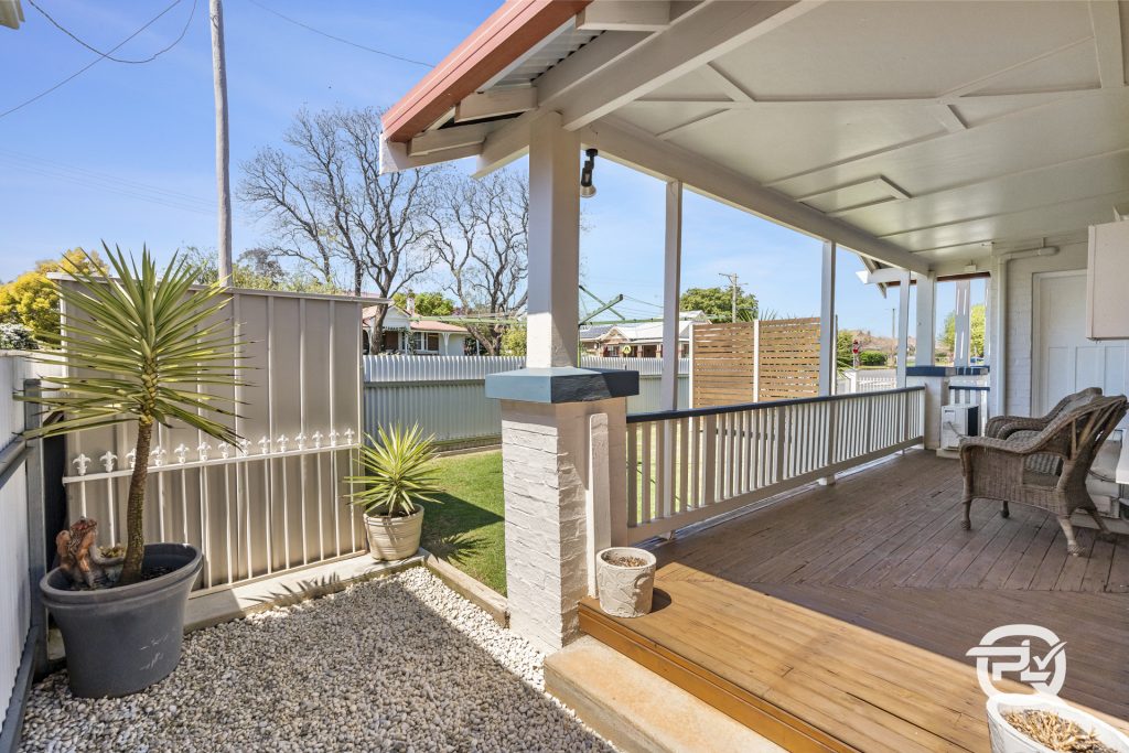120 Asquith Street, Temora NSW 2666 - photo 16