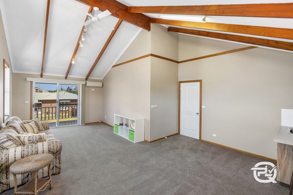 120 Asquith Street, Temora NSW 2666 - photo 17