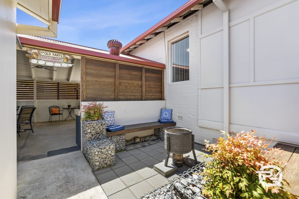 120 Asquith Street, Temora NSW 2666 - photo 4