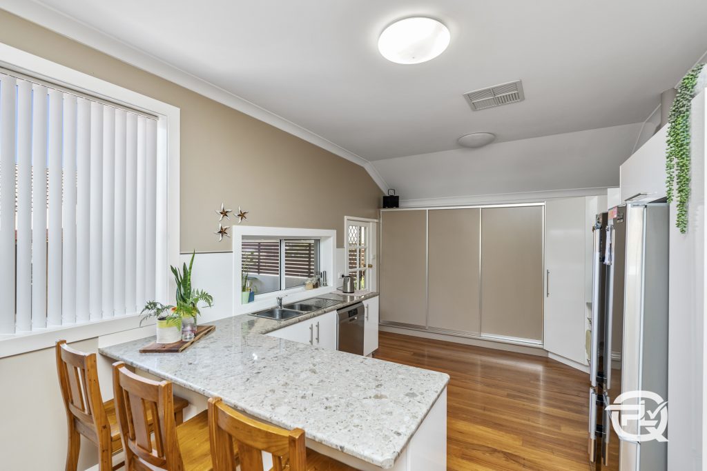 120 Asquith Street, Temora NSW 2666 - photo 9
