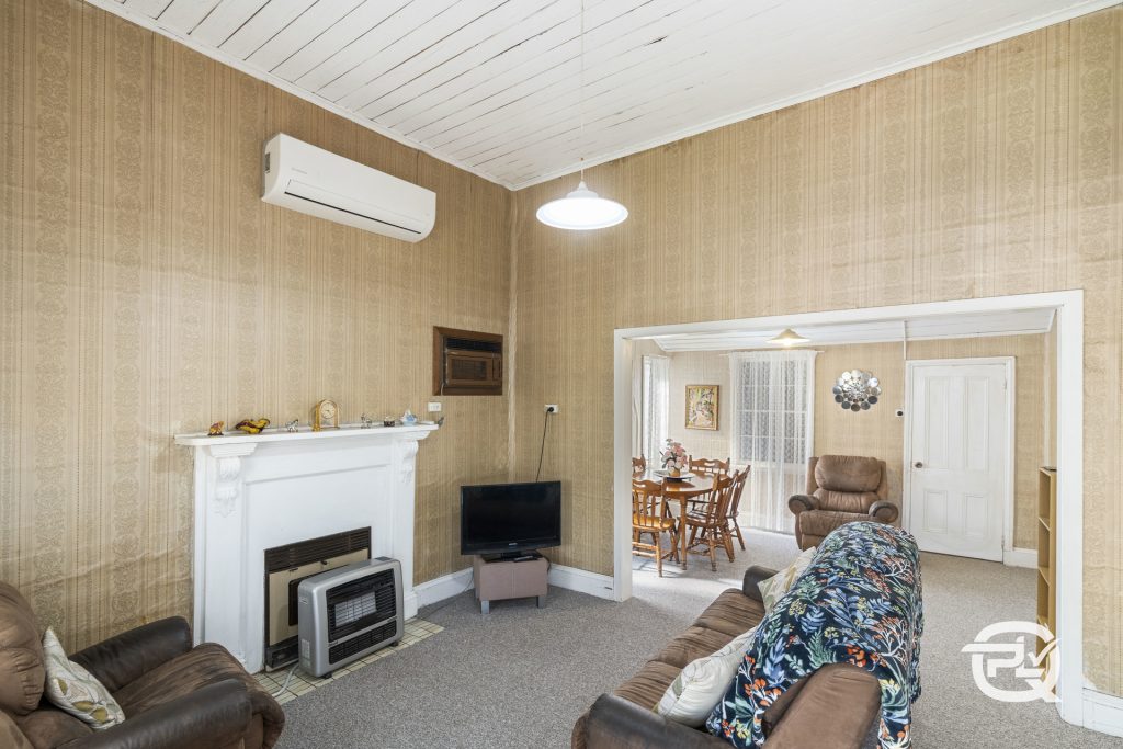 50 Twynam Street, Narrandera NSW 2700 - photo 2