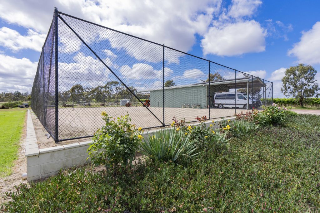 37 Stringer Road, Leeton NSW 2705 - photo 12