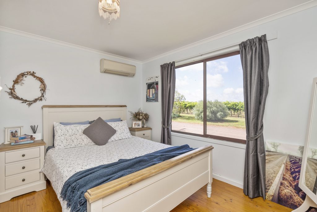 37 Stringer Road, Leeton NSW 2705 - photo 7