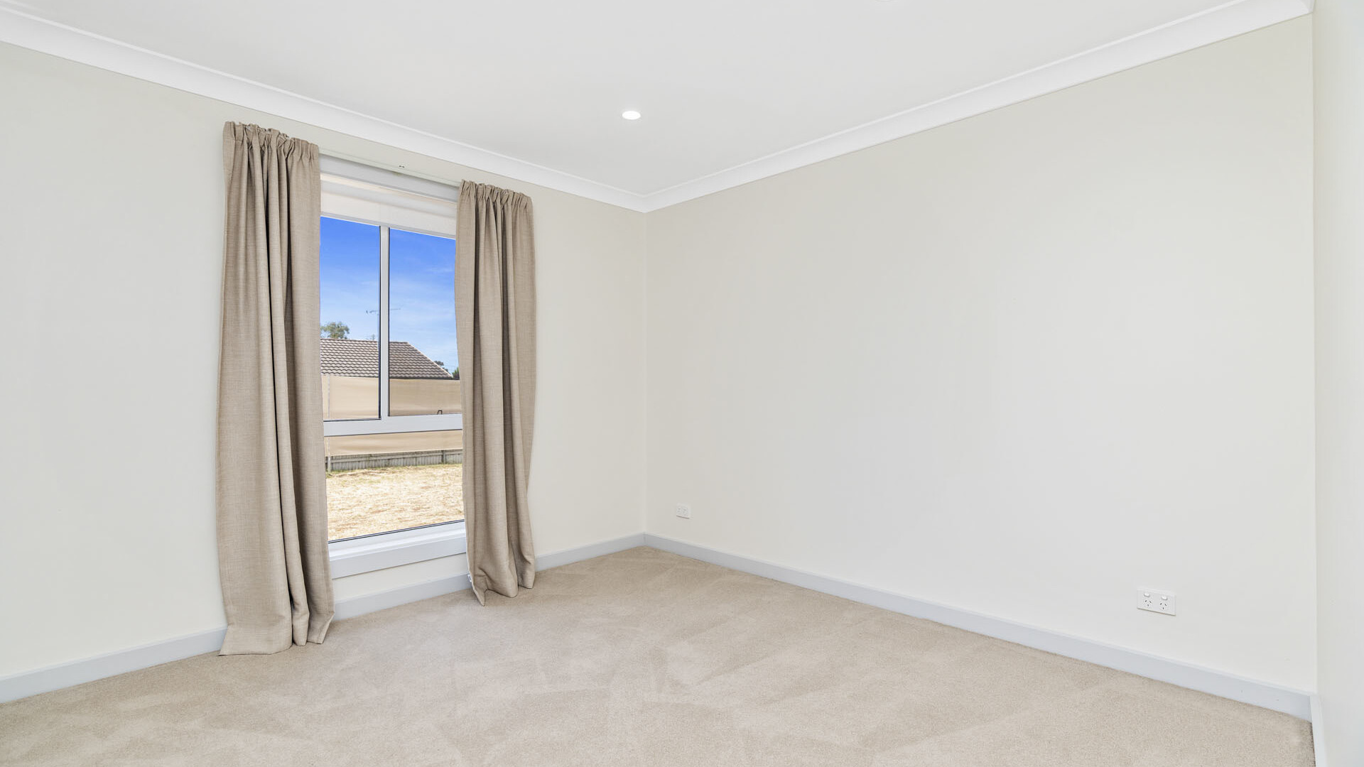 13 Truskett Street, Temora NSW 2666 - photo 11