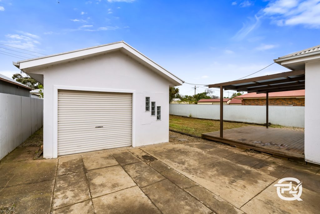 22 Jacaranda Avenue, Leeton NSW 2705 - photo 14