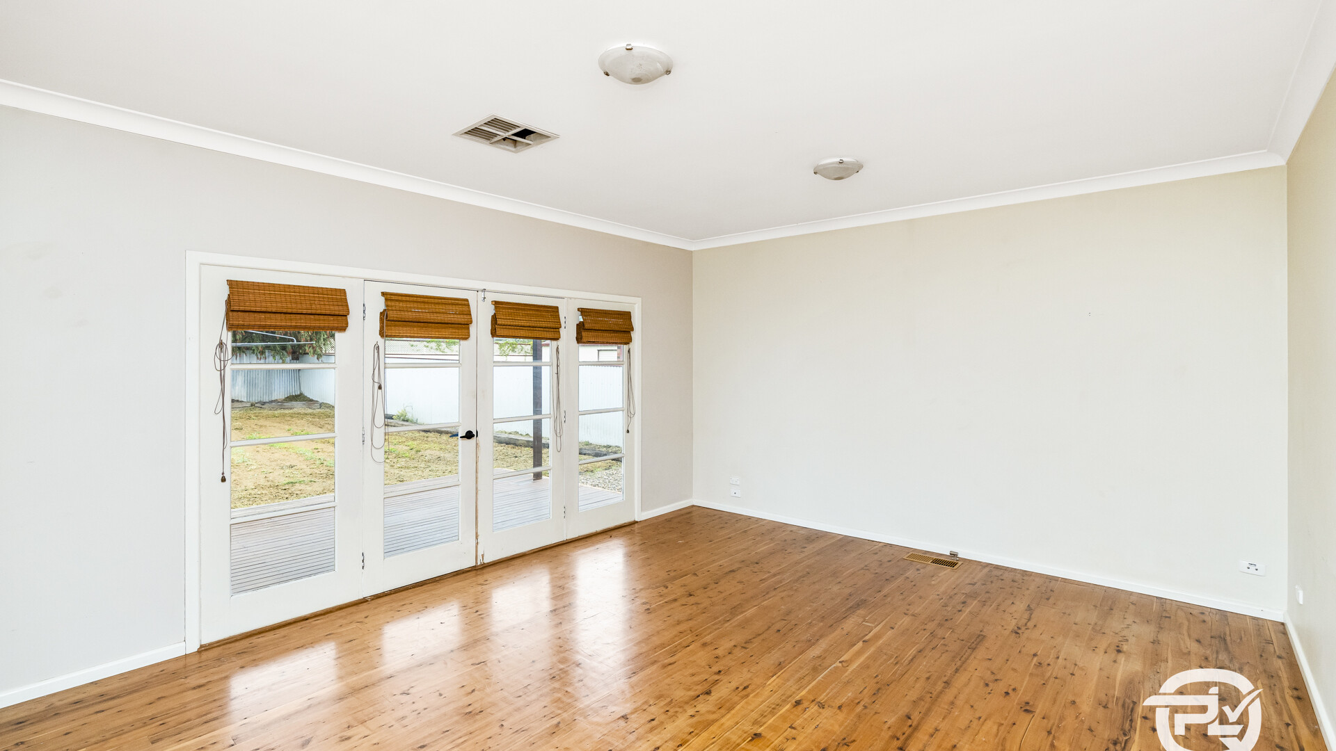 22 Jacaranda Avenue, Leeton NSW 2705 - photo 9