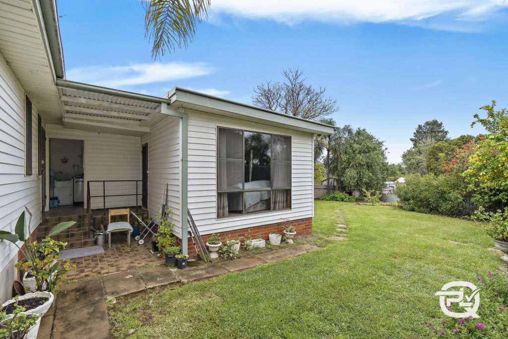 21 Melbourne Street, Narrandera NSW 2700 - photo 14