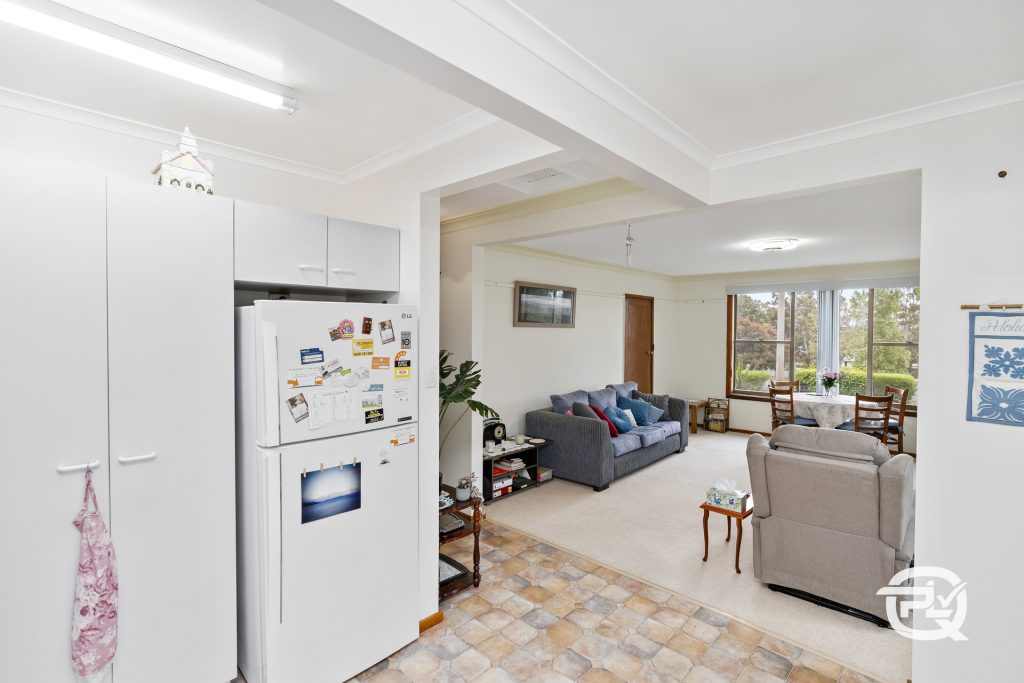21 Melbourne Street, Narrandera NSW 2700 - photo 3
