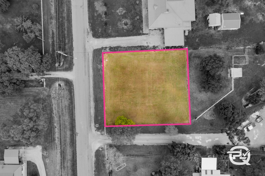 123 Petersham Road, Leeton NSW 2705 - photo 3