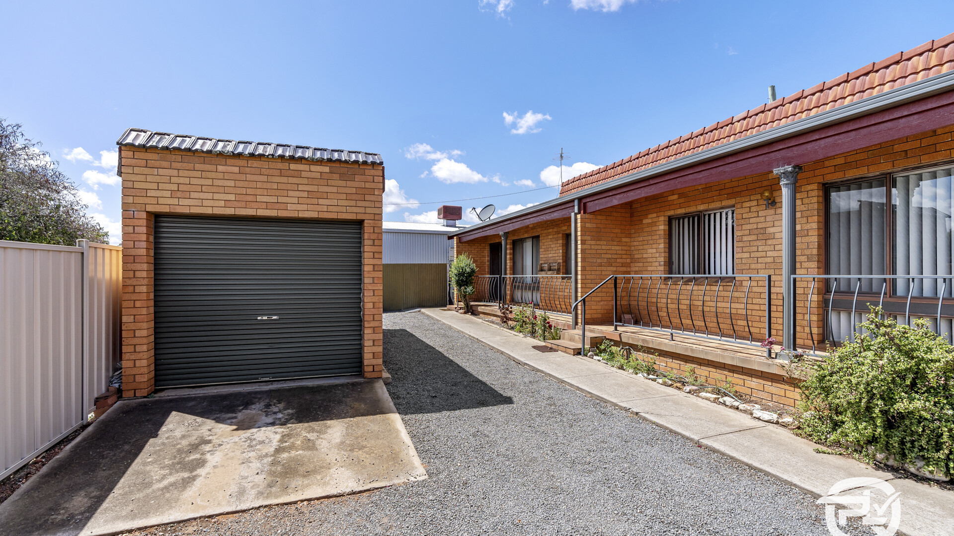 4/30 Willow Street, Leeton NSW 2705 - photo 10
