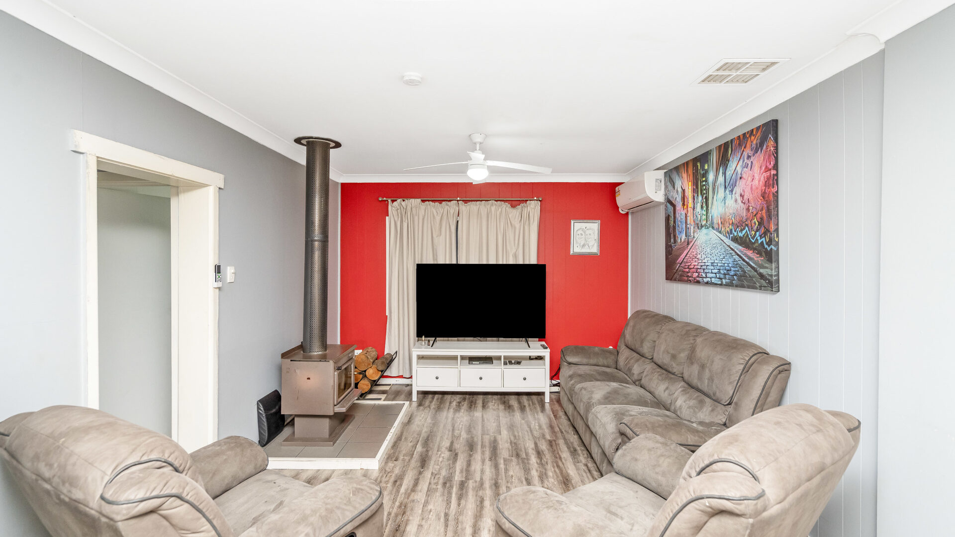 18 Main Avenue, Yanco NSW 2703 - photo 13