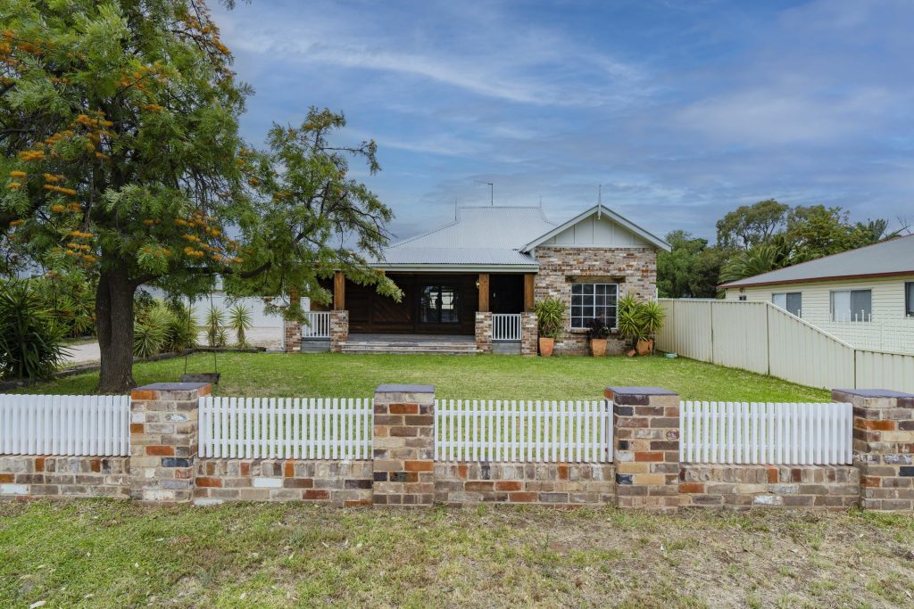 167 Palm Avenue, Leeton NSW 2705 - photo 12