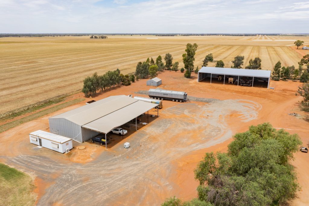 10025 Kidman Way, Hillston NSW 2675 - photo 6