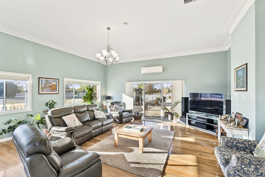 91 Rose Lane, West Wyalong NSW 2671 - photo 3