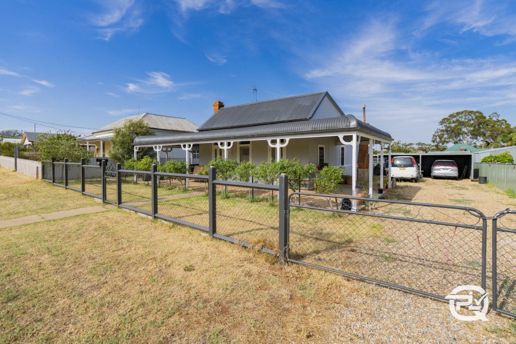 28 Mimosa Street, Coolamon NSW 2701 - photo 17