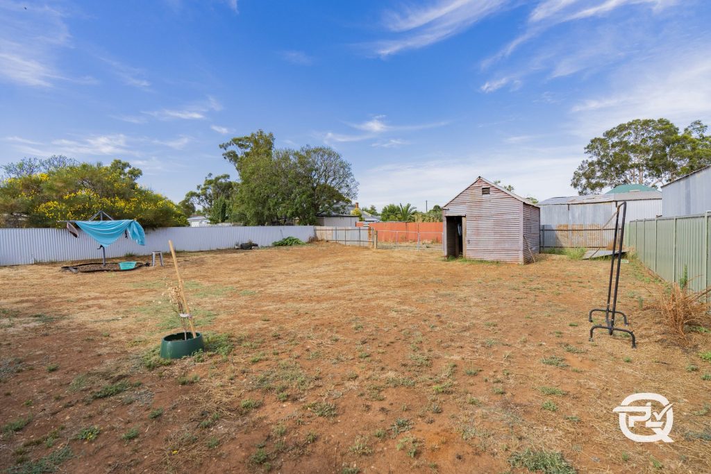 28 Mimosa Street, Coolamon NSW 2701 - photo 4