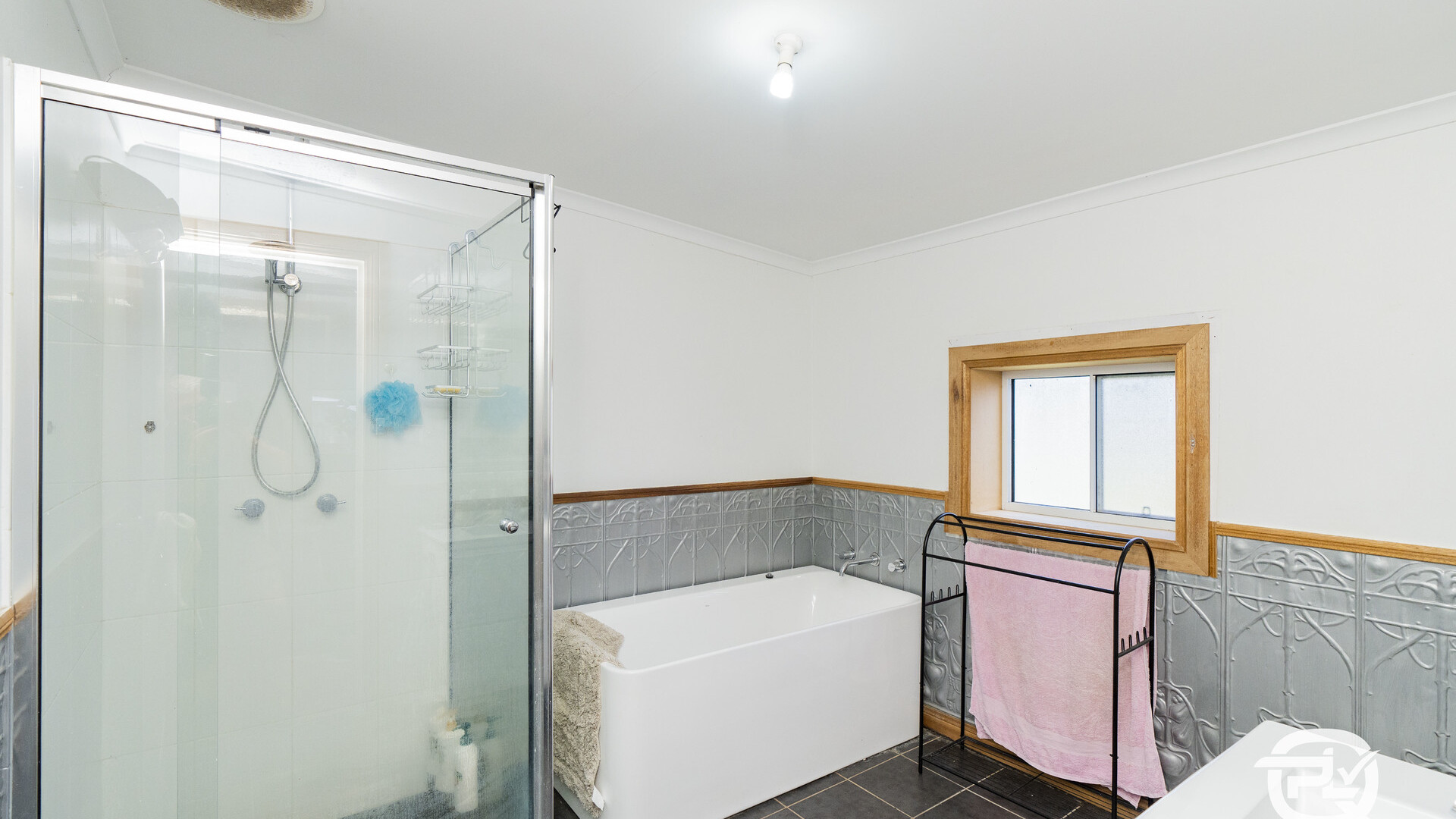 28 Mimosa Street, Coolamon NSW 2701 - photo 10