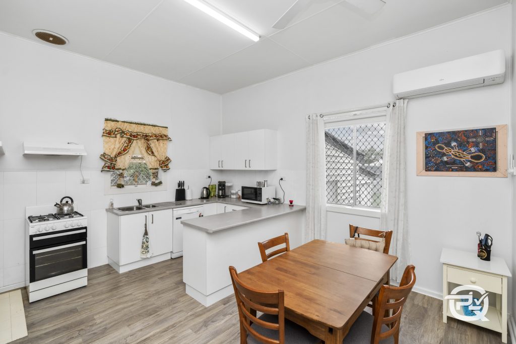 44 Audley Street, Narrandera NSW 2700 - photo 2