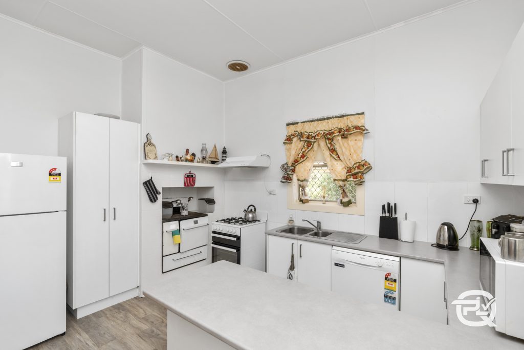 44 Audley Street, Narrandera NSW 2700 - photo 4