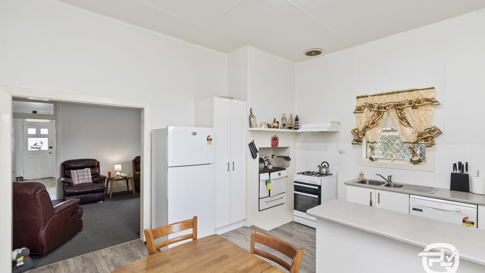 44 Audley Street, Narrandera NSW 2700 - photo 7