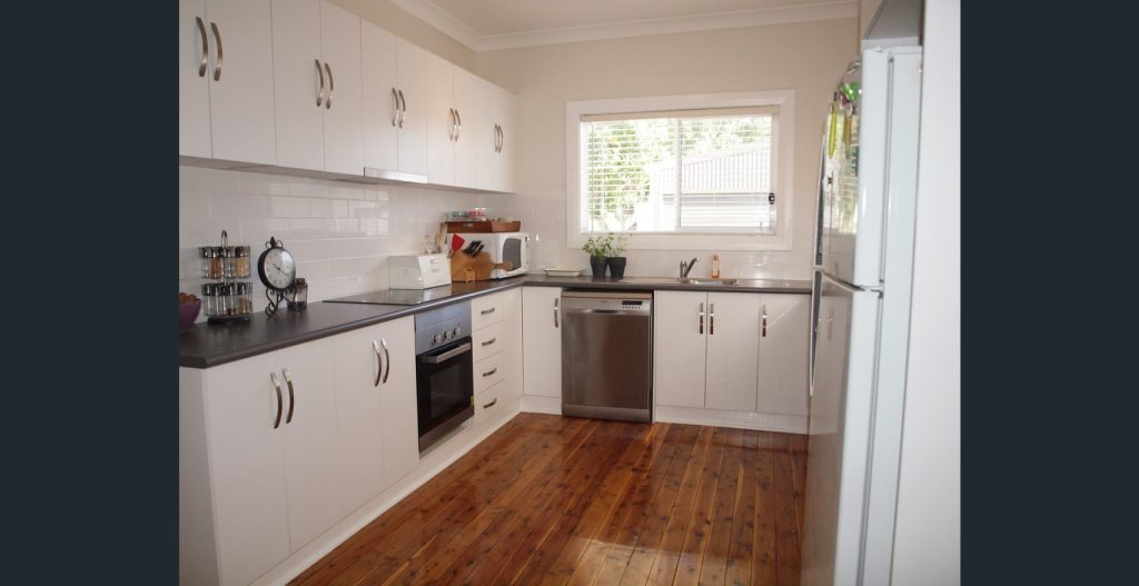 18 Willans Street, Narrandera NSW 2700 - photo 2