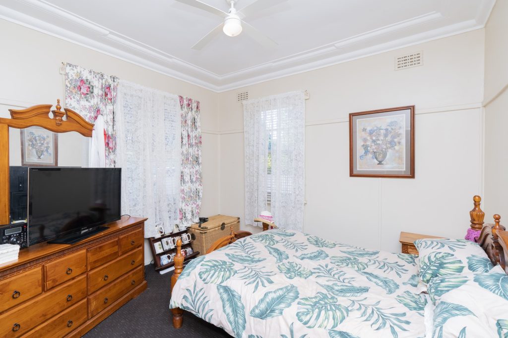 50 Currawang Avenue, Leeton NSW 2705 - photo 6