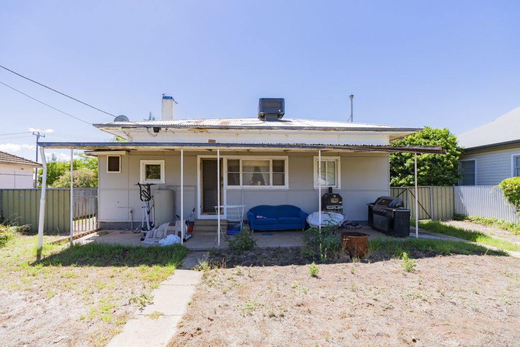 50 Currawang Avenue, Leeton NSW 2705 - photo 9