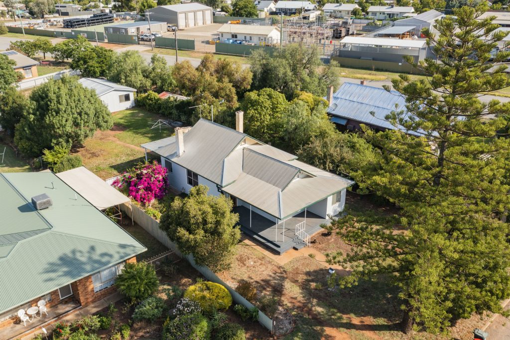 33 Stinson Street, Coolamon NSW 2701 - McGrath Riverina