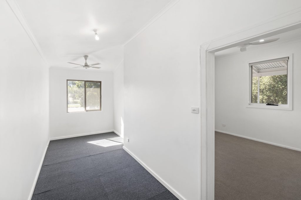 33 Stinson Street, Coolamon NSW 2701 - photo 13