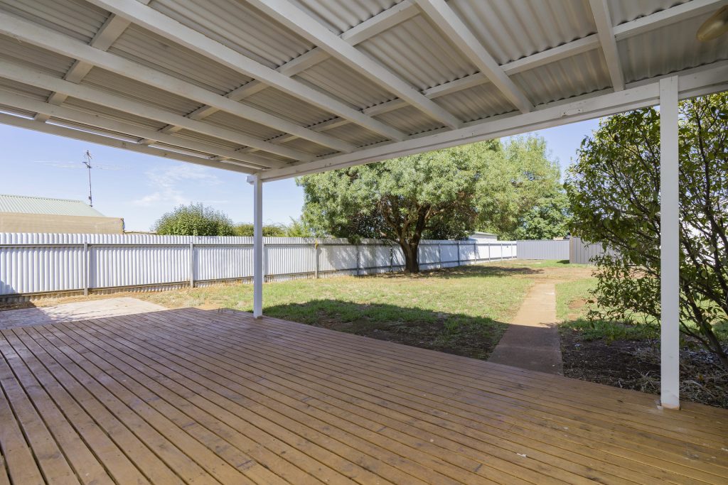 33 Stinson Street, Coolamon NSW 2701 - photo 15
