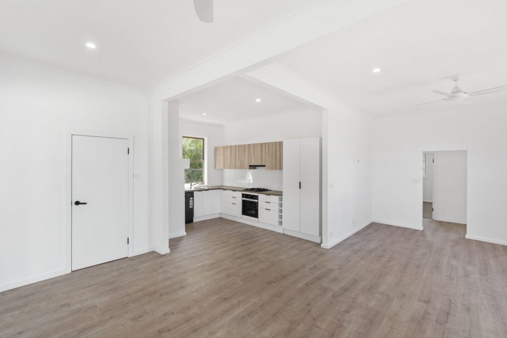 33 Stinson Street, Coolamon NSW 2701 - photo 6