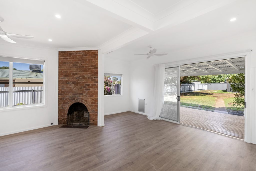 33 Stinson Street, Coolamon NSW 2701 - photo 9