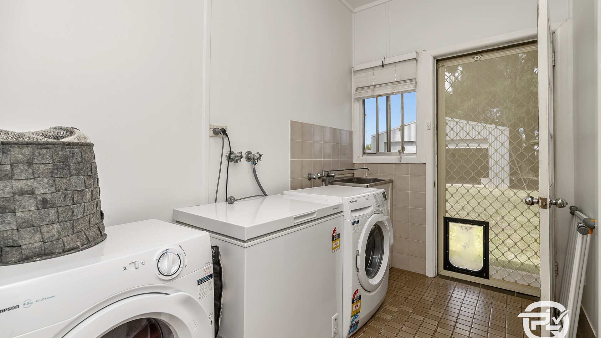 6 Elberta Street, Leeton NSW 2705 - photo 14