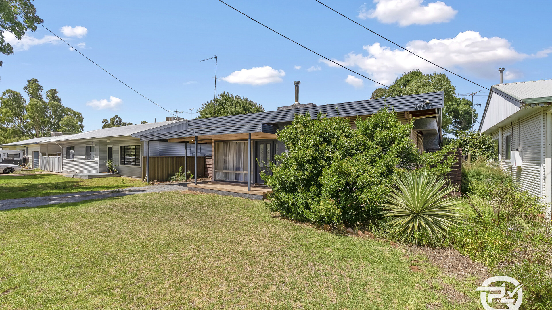 6 Elberta Street, Leeton NSW 2705 - photo 16