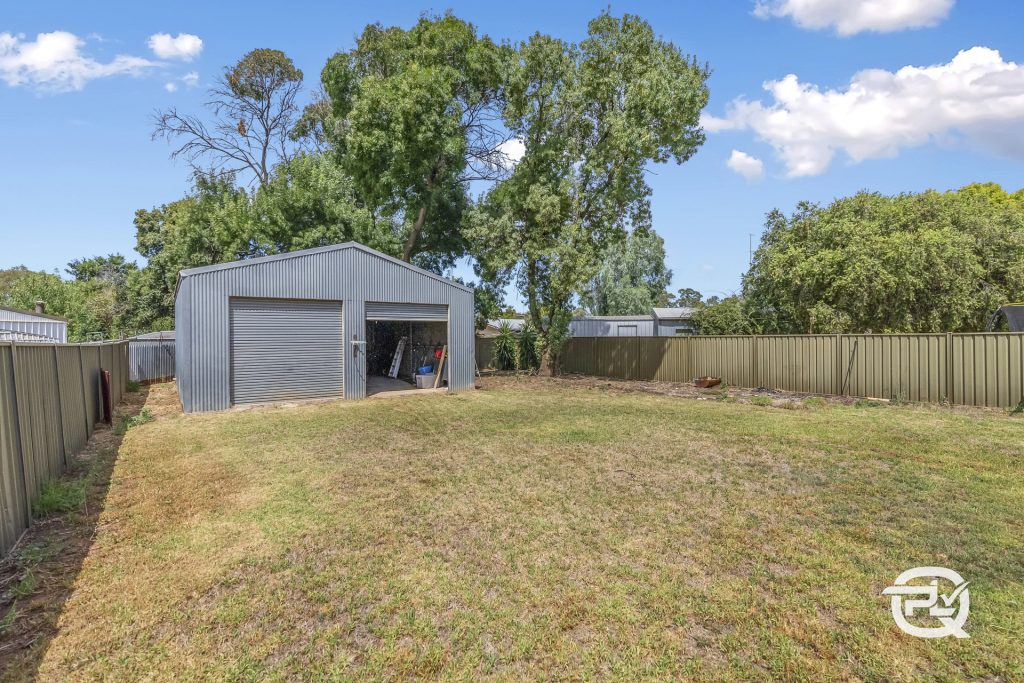 6 Elberta Street, Leeton NSW 2705 - photo 17