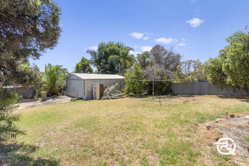2 Mitchell Street, Leeton NSW 2705 - photo 12