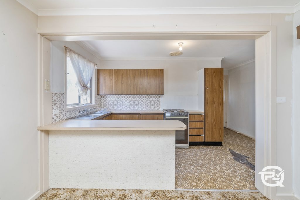 2 Mitchell Street, Leeton NSW 2705 - photo 4