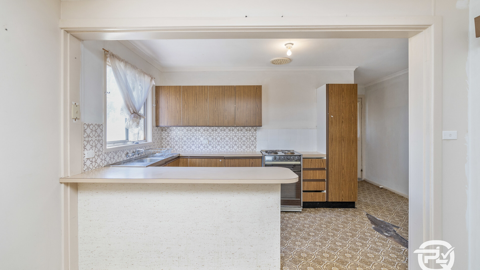 2 Mitchell Street, Leeton NSW 2705 - photo 4