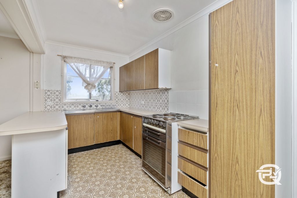 2 Mitchell Street, Leeton NSW 2705 - photo 5