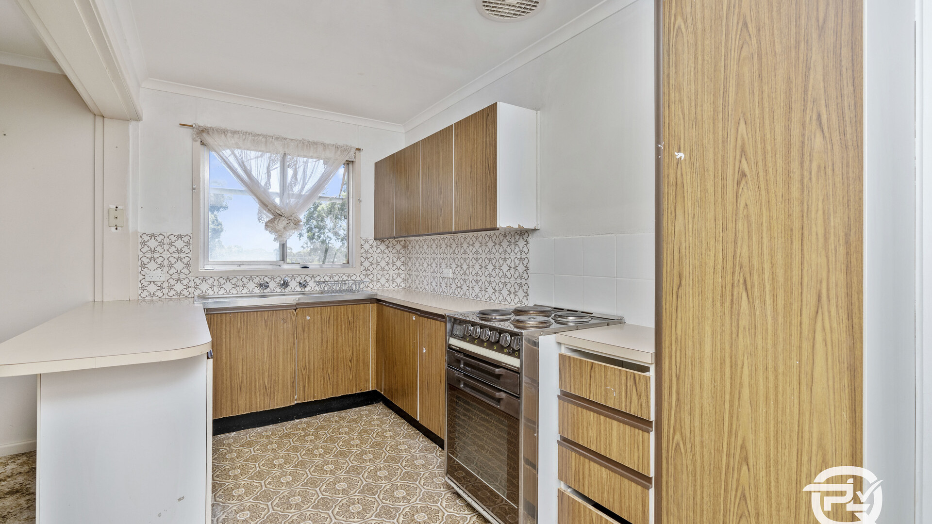 2 Mitchell Street, Leeton NSW 2705 - photo 5