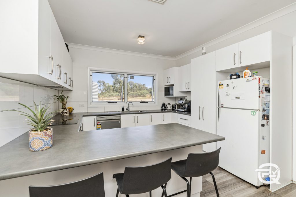 182 Carbone Road, Leeton NSW 2705 - photo 5