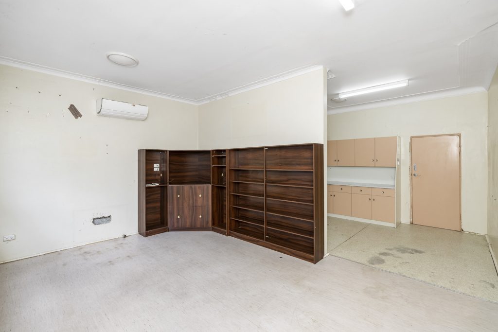 9 Audley Street, Narrandera NSW 2700 - photo 11