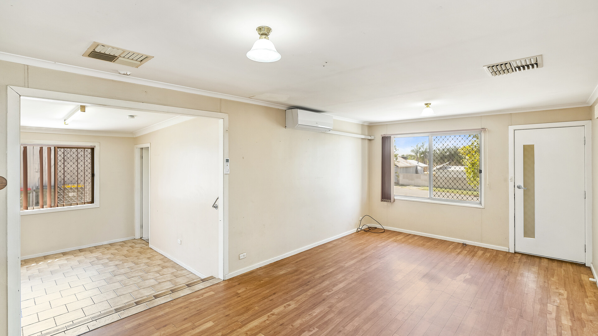6 Stanley Street, Narrandera NSW 2700 - photo 6