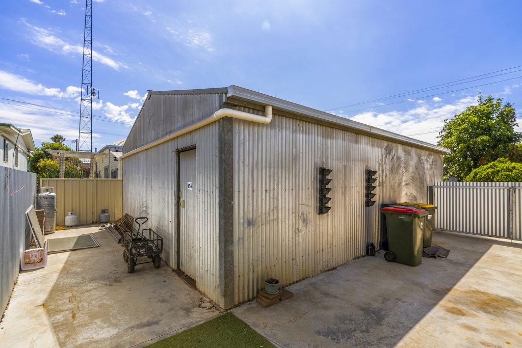 6 Stanley Street, Narrandera NSW 2700 - photo 9
