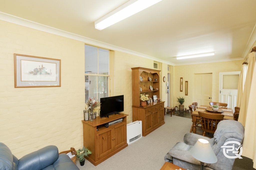 25 Elwin Street, Narrandera NSW 2700 - photo 4