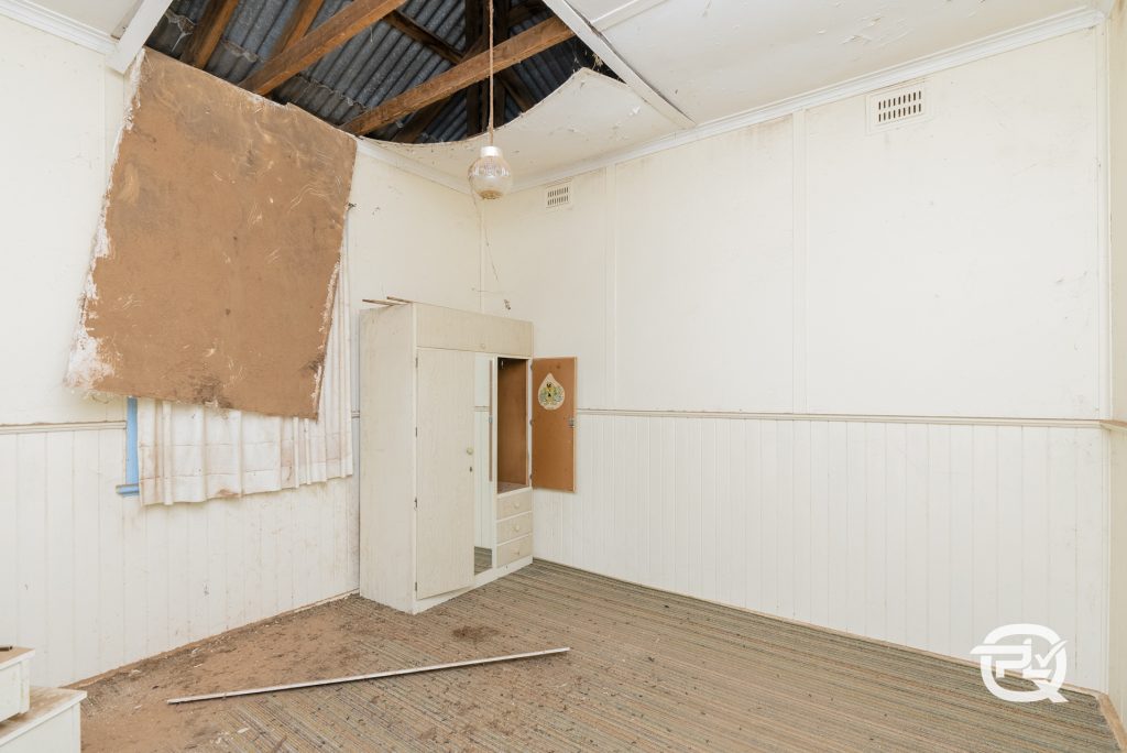 69 Twynam Street, Narrandera NSW 2700 - photo 4