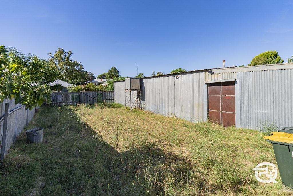69 Twynam Street, Narrandera NSW 2700 - photo 10
