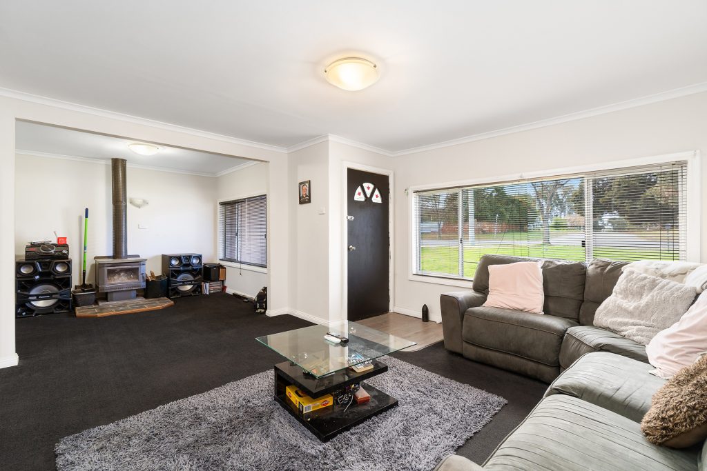 18 Watermain Street, Narrandera NSW 2700 - photo 6
