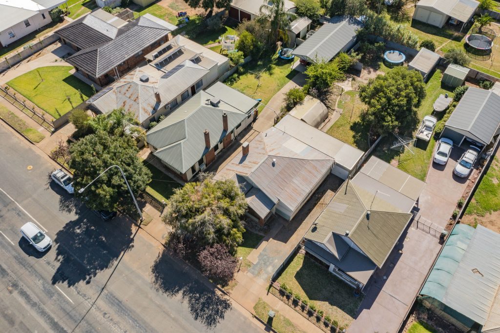 95 Hoskins Street, Temora NSW 2666 - photo 2