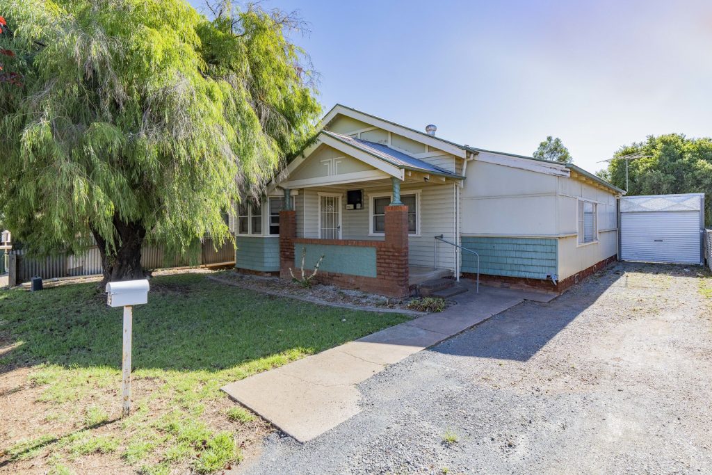 95 Hoskins Street, Temora NSW 2666 - McGrath Riverina